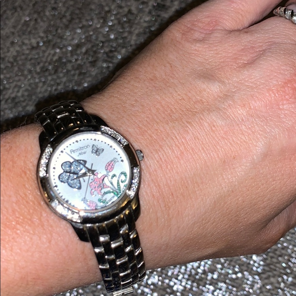 Amitron ladies watch 🌸  🦋